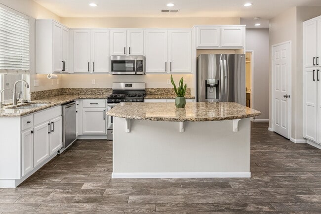 Photo - 1553 Yanonali Ave