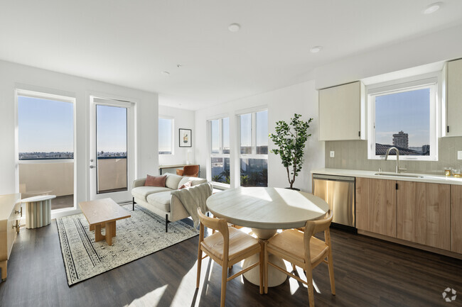 Interior Photo - 689 Catalina Rental