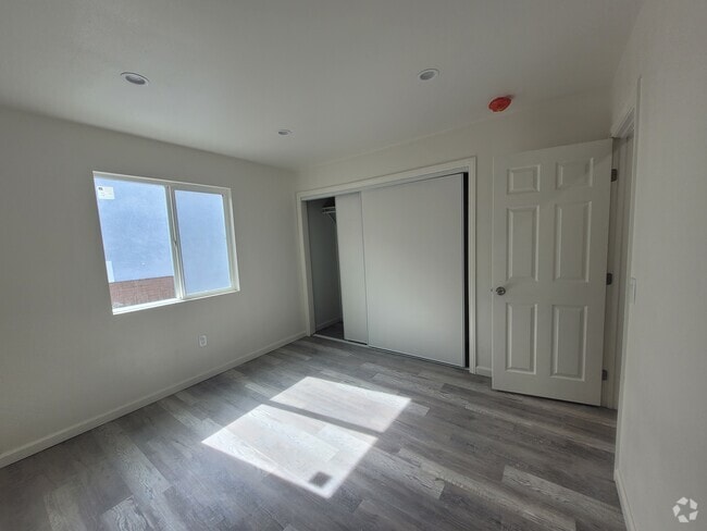 Building Photo - 15406 Longworth Ave Rental