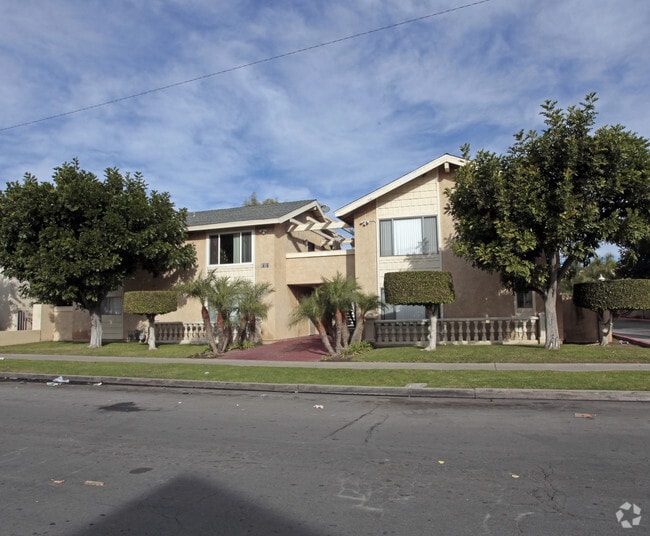 Photo - 8101 Larson Avenue