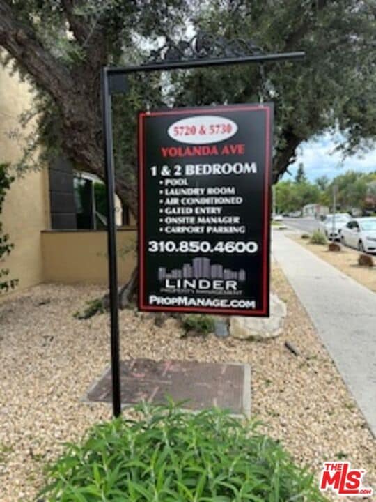 Photo - 5730 Yolanda Ave