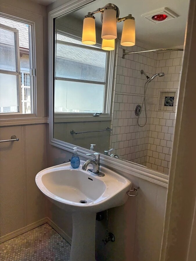 Photo - 117 Apolena Ave Homes