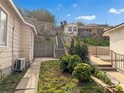 Photo - 420 W Graves Ave