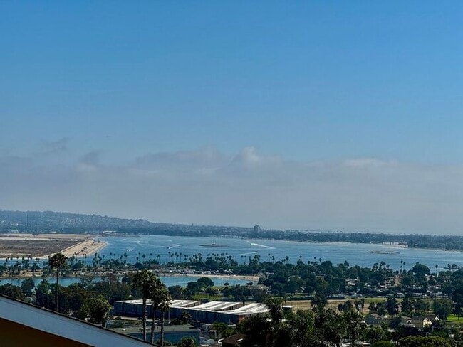 Building Photo - Welcome to this stunning 1 bedroom, 1 bathroom ADU in the highly desirable Bay Park community!