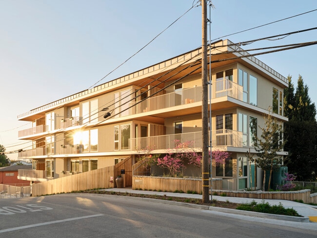 Photo - SuperBungalows™ on Marathon Street Unit 203