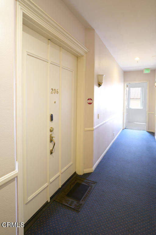 Photo - 4830 Elmwood Ave Unit 206