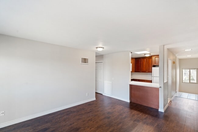 Photo - 2909 Cowley Way Unit L