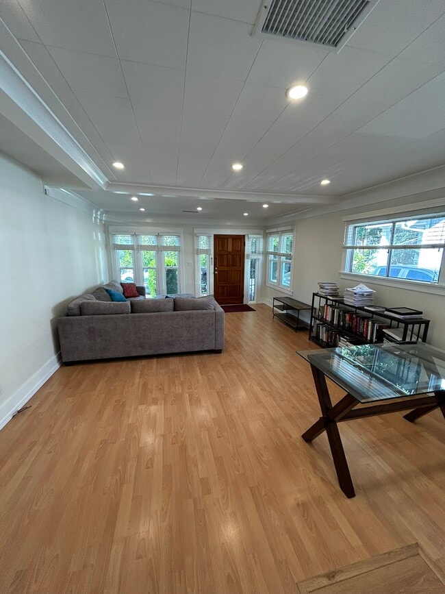 Photo - 508 N Windsor Blvd