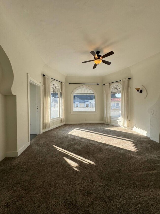 Photo - 2.0 bedroom in Los Angeles California 90048