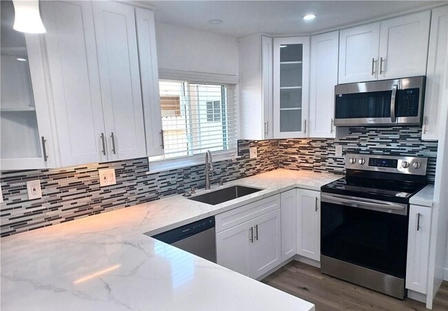 Photo - 11820 Gloxinia Ave