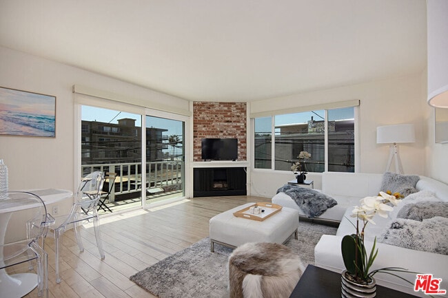 Photo - 10 19th Ave Condo Unit 9