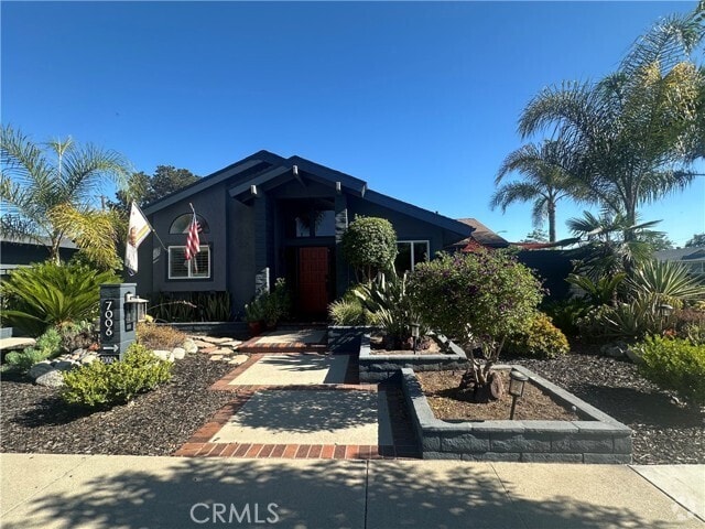 Building Photo - 7006 E El Paseo St Rental