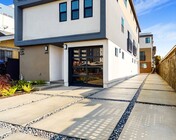 Photo - 638 N Serrano Ave Unit #638 1/2