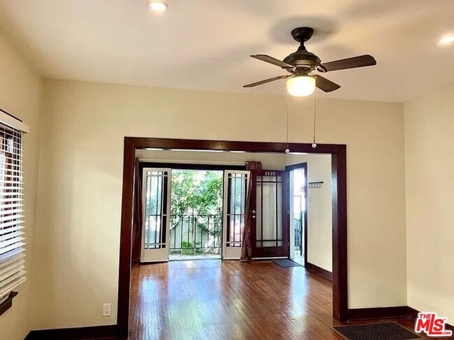 Photo - 1431 N Las Palmas Ave