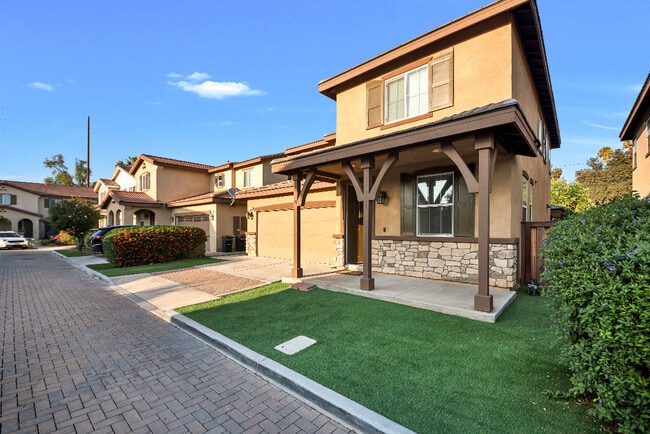 Photo - 4367 Amanecer Dr