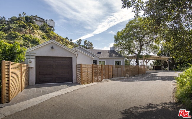 Photo - 2370 San Marco Dr