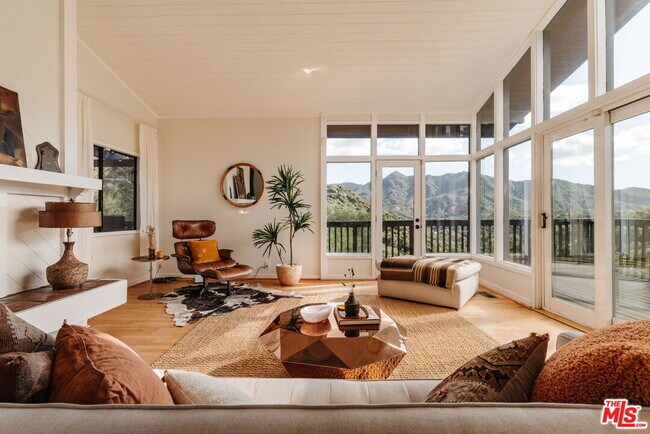 Photo - 2239 Topanga Skyline Dr