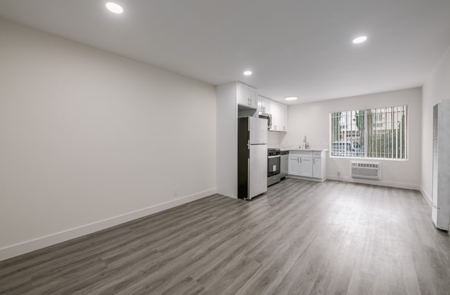 Photo - 6863 Sepulveda Blvd Unit 18