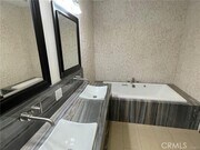 Photo - 17358 Martha St