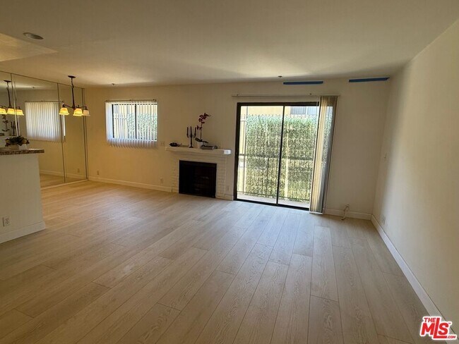 Photo - 4322 Matilija Ave Unit 7