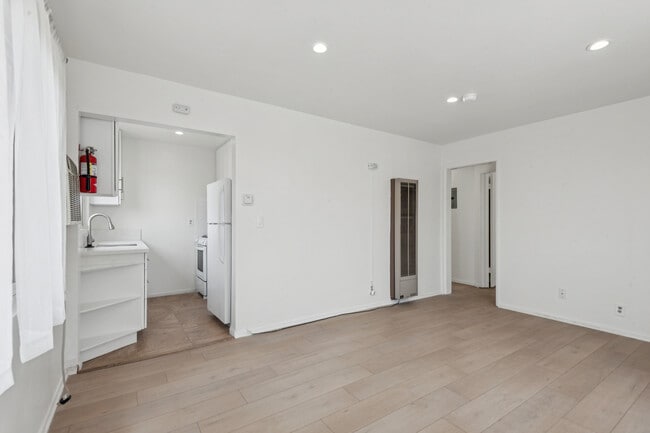 Photo - 2515 Wabash Ave Unit #2