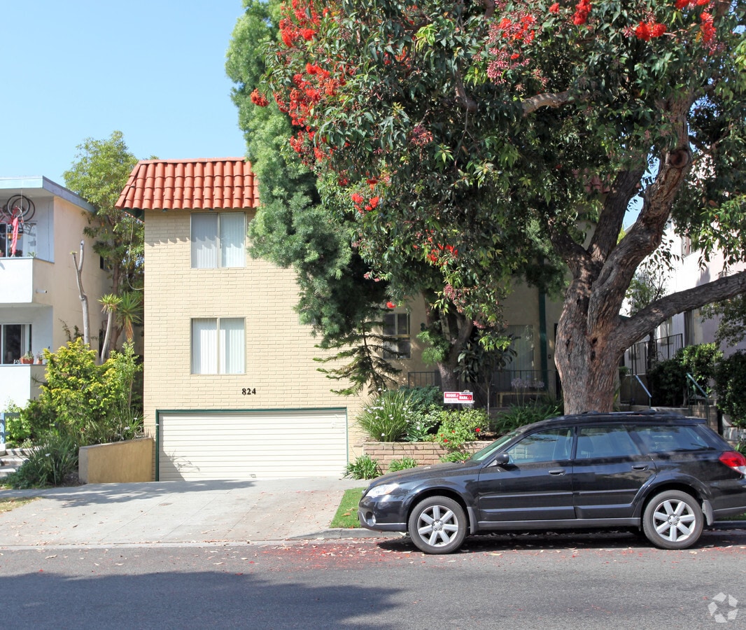 Primary Photo - 180 Apartments