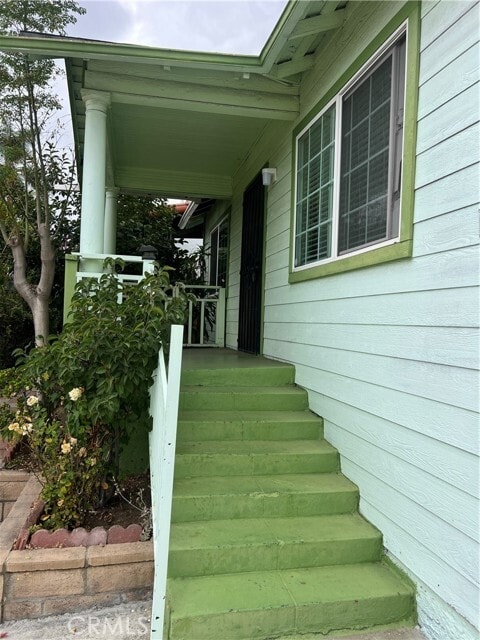 Photo - 5053 Range View Ave