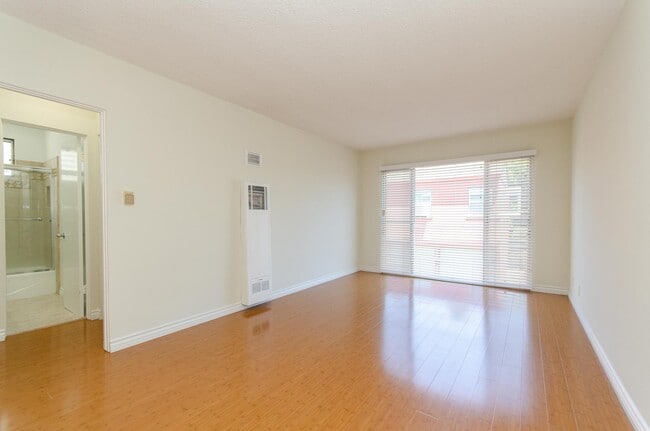 Photo - 1041 20th St Unit J