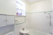 1BR, 1BA - 700 SF - #207 - 6128-6134 Wilshire Blvd Apartments