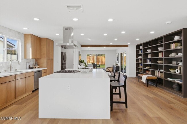 Photo - 6655 Lederer Ave