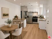 Photo - 11016 Olinda St