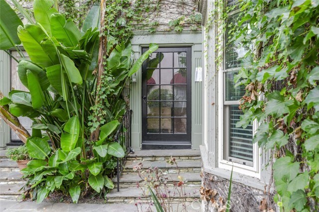 Photo - 5966 San Vicente Blvd