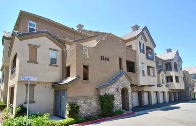 Building Photo - 1344 Paizay Pl