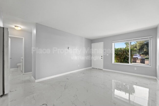 Photo - 145 Glenhaven Way Townhome