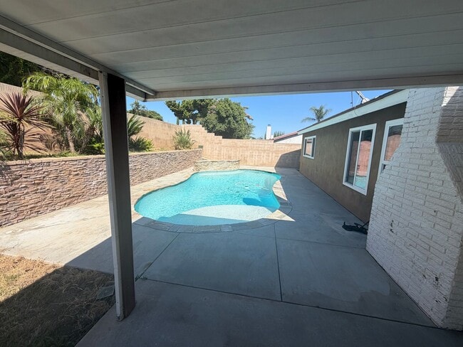Photo - 1118 Zircon St