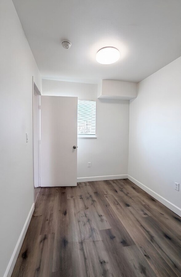 Photo - 2204 W Slauson Ave Unit 15a