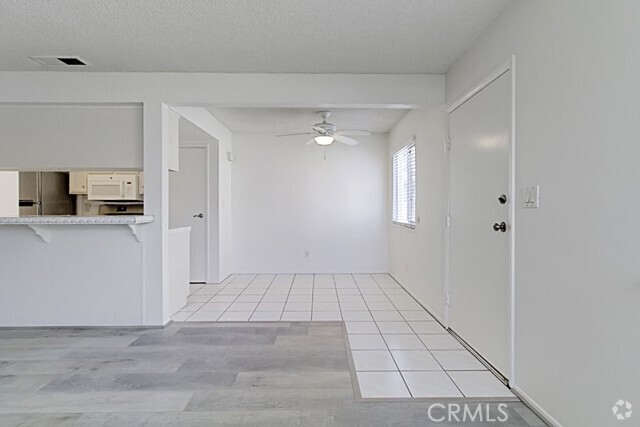 Building Photo - 16685 Viewpoint Ln Unit 131C Rental