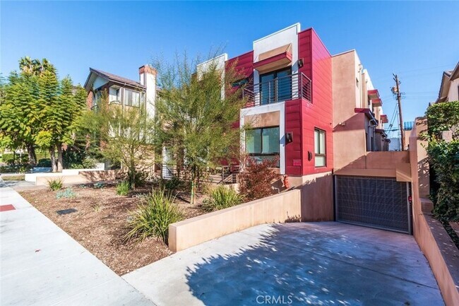 Photo - 1212 Viola Ave Unit 102