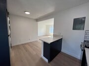 Photo - 2714 Queen St Unit 4