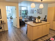 Photo - 630 W 6th St Unit 315