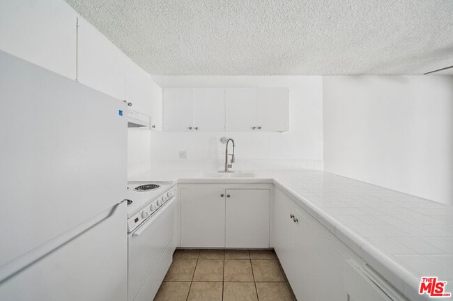 Photo - 7545 Hampton Ave Unit 108
