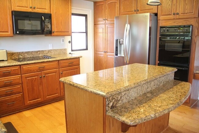 Photo - Gorgeous 4 Bedroom, 2 Bath in the Lovely Huntington Beach!