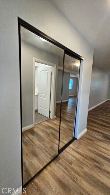 Photo - 213 W 43rd St