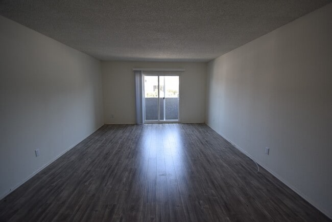 Photo - 13800 Sherman Way Unit 101