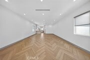 Photo - 10843 Cantara St