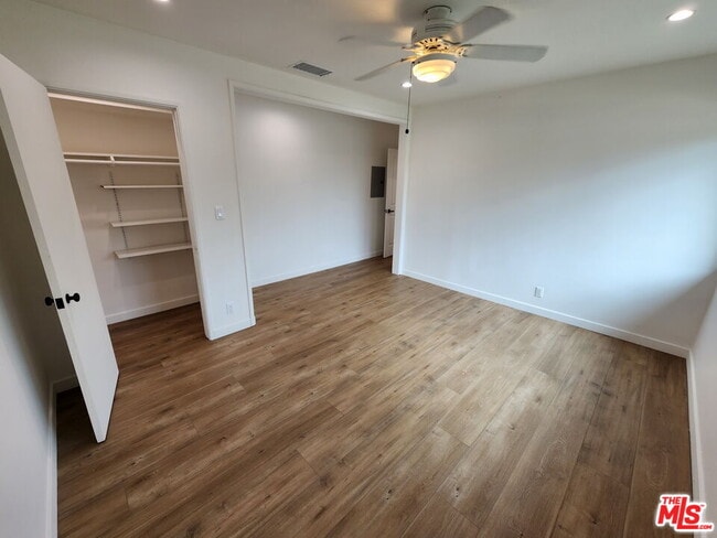 Photo - 6121 Sylvia Ave