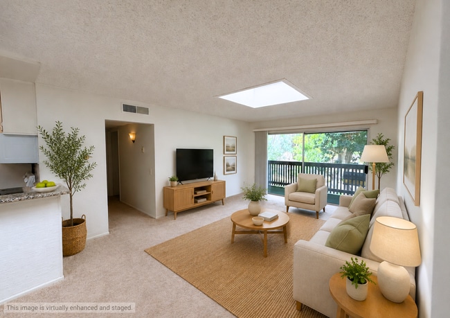 Building Photo - 6416 Friars Rd Unit 6416 Friars Rd 304