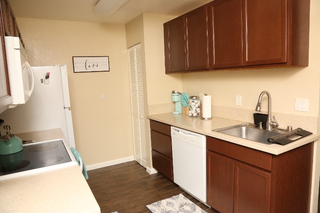 Photo - 1265 Kendall Dr Unit 1015