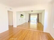 Photo - 14722 Addison St