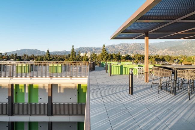 Photo - Pasadena Studios